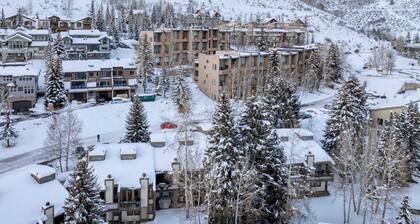 Vail Vista Mountain Retreat w/ Balcony & Views, Near Vail Ski Village