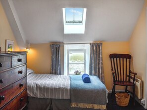 3 bedrooms, bed sheets - 3 bedroom accommodation in Lower Town (Lower Town)