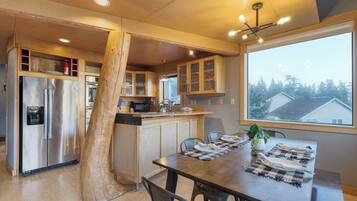 Rumah (3 Bedrooms) | Interior