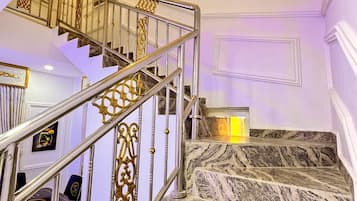 Standard-Maisonette | Wohnbereich | Fernseher