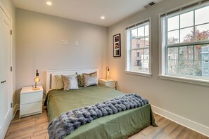 2 Schlafzimmer, Schreibtisch, Bügeleisen/Bügelbrett, WLAN