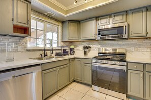 Fridge, microwave, stovetop, dishwasher - Private Pool, Grill & Fenced Yard: Las Vegas Home (Las Vegas)
