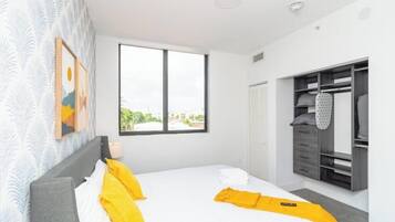 2 slaapkamers, een strijkplank/strijkijzer, wifi, beddengoed