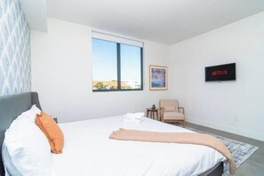 1 bedroom, iron/ironing board, travel cot, free WiFi
