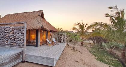 Sunset Villa - Luxury Beachfront Villa with Private Pool by Karula Sand Villas