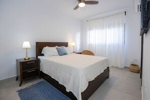 2 chambres, bureau, fer et planche à repasser, Wi-Fi gratuit