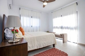 2 bedrooms, desk, iron/ironing board, free WiFi