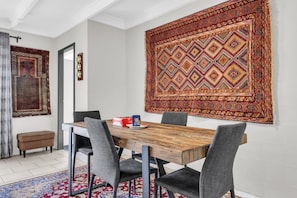 تناول الطعام