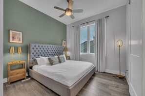 3 chambres, fer et planche à repasser, accès Internet, draps fournis