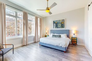 3 室のベッドルーム、アイロン / アイロン台、インターネット、ベッドシーツ