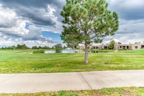 Property grounds - Back Nine Retreat:Kokopelli Golf Views, Updated,Family-Friendly, Casita, Gameroom (Alto)