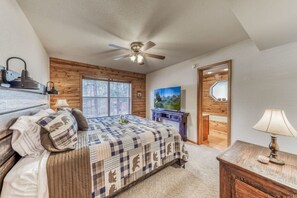 3 habitaciones, escritorio, tabla de planchar con plancha y wifi gratis