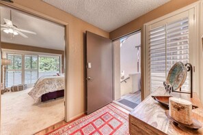 2 chambres, bureau, fer et planche à repasser, Wi-Fi gratuit
