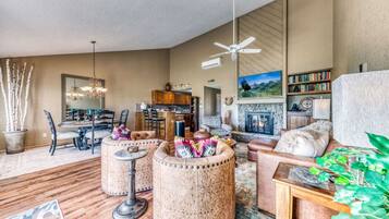 Téléviseur connecté, foyer, livres