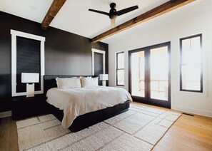 7 chambres, fer et planche à repasser, Wi-Fi, draps fournis