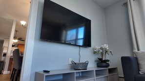 TV connectée, cheminée