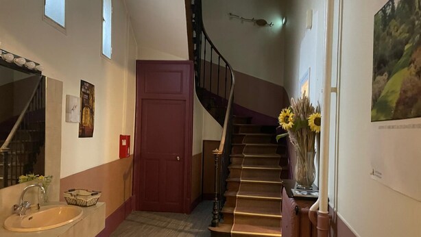 Tomannsrom, bakgårdsutsikt | Oppholdsområde