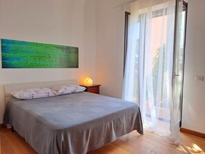 3 bedrooms, free WiFi, bed sheets - The Sicilian (Acireale)