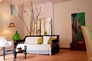 Fireplace - The Sicilian (Acireale)