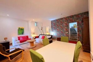 Fireplace - The Sicilian (Acireale)