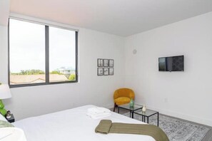 1 bedroom, iron/ironing board, travel cot, free WiFi