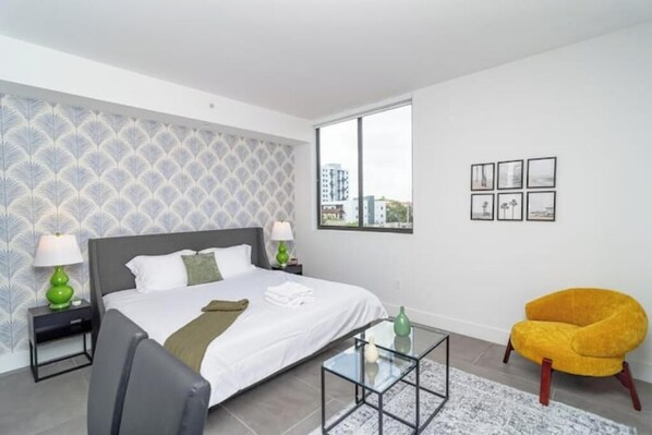 1 chambre, fer et planche Ă repasser, Wi-Fi, draps fournis