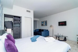 1 bedroom, iron/ironing board, travel cot, free WiFi