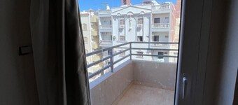 Charming 1-bedroom apartment in delightful Hurghada with AC