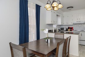 Dining - New! Introductory Rate! Modern 2-bedroom Retreat in MORA, great location!! (Charlotte)