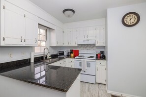 Private kitchen - New! Introductory Rate! Modern 2-bedroom Retreat in MORA, great location!! (Charlotte)