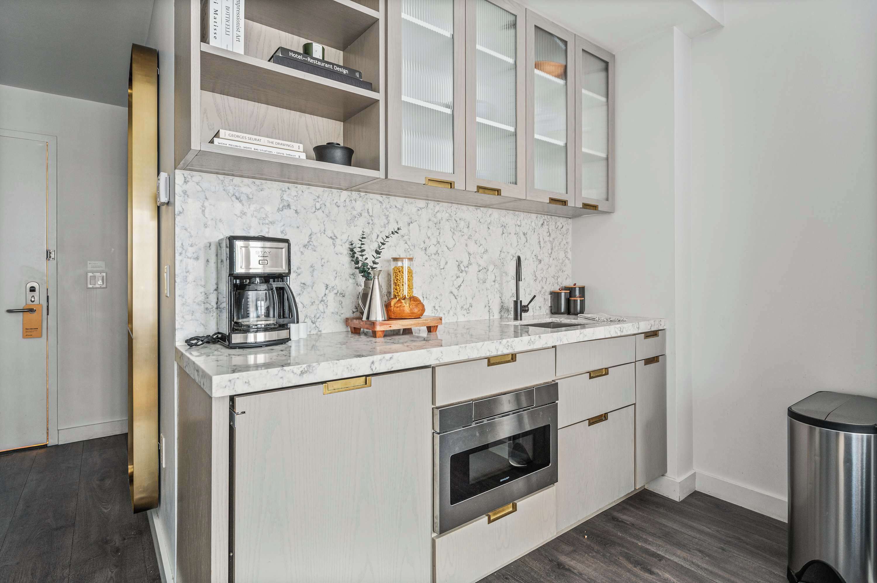 Fridge, microwave, dishwasher, coffee/tea maker
