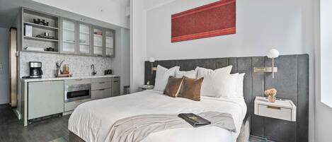 1 bedroom, desk, iron/ironing board, travel cot