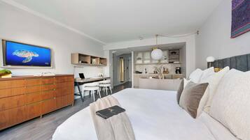 1 soverom, skrivebord, strykejern/-brett og wi-fi