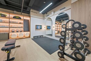 Fitness facility - 17John: Luxury One Bedroom Apartment (New York)
