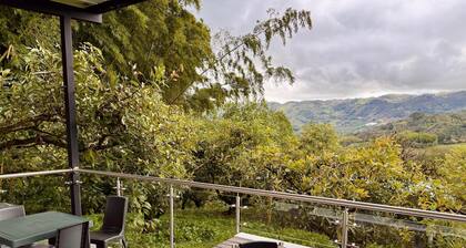 CABIN WITH JACUZZI AND POOL PEÑOL GUATAPE