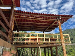 Outdoor dining - Finca Pie de Luna (Pluma Hidalgo)