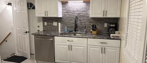 Micro-ondas, fogão, cooktop, lava-louças