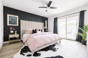4 bedrooms, desk, iron/ironing board, travel crib