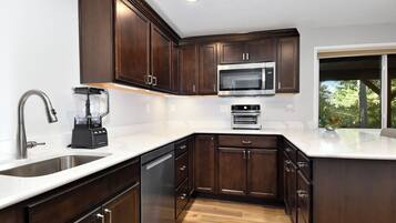 Fridge, microwave, oven, dishwasher