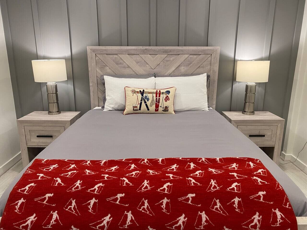 1 habitación, tabla de planchar con plancha, wifi y ropa de cama 