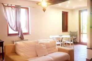 Living area - The sweet notes (Vampolieri)