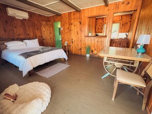 1 bedroom, WiFi, bed sheets