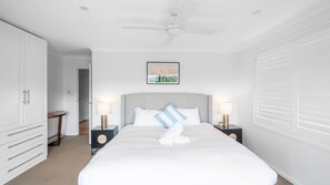 3 bedrooms, iron/ironing board, travel crib, free WiFi