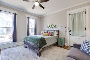 1 chambre, fer et planche à repasser, Wi-Fi, draps fournis