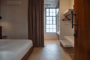 1 habitación, wifi y ropa de cama