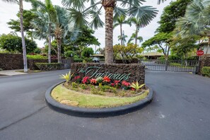 Property grounds - All Seasons 401, Mauna Lani, Private Beach Club (Waimea)