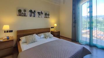 2 Schlafzimmer, Reisekinderbett, kostenloses WLAN, BettwÀsche