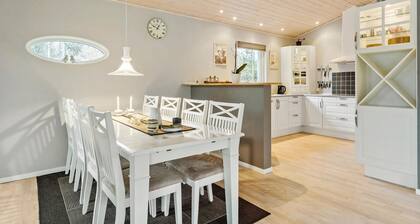 Amazing home in Højslev with sauna
