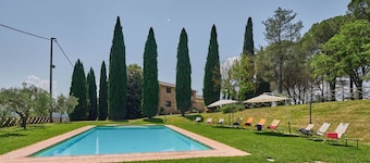 Villa Madonna del Giglio by MMega