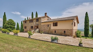Unclassified image, 4 of 47, button - Villa Madonna del Giglio by MMega (Agello)
